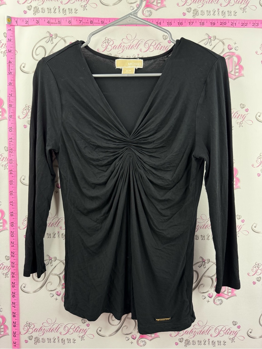 MICHAEL Michael Kors Black Ruched V-Neck Long Sleeve Tee